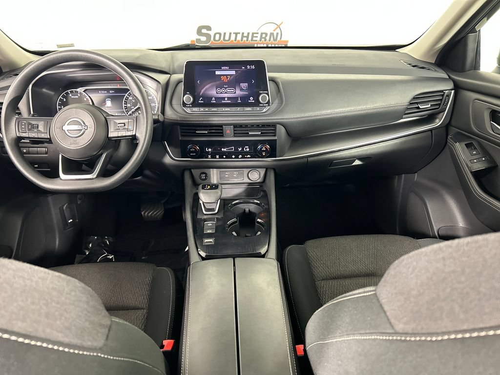Used 2024 Nissan Rogue SV FWD image 18
