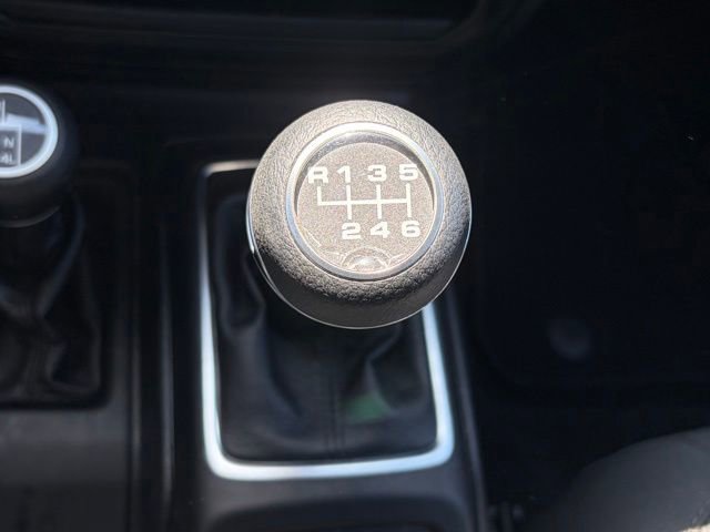 Used 2020 Jeep Wrangler Sport AWD/4WD image 23