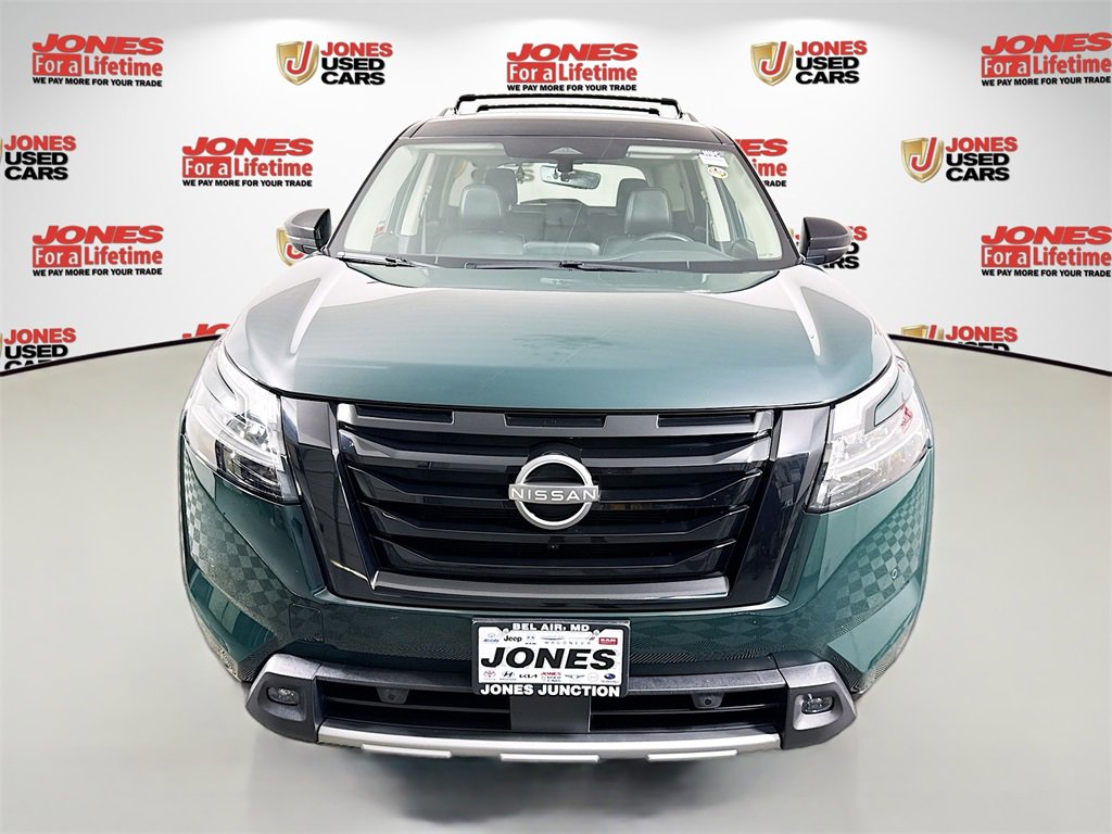 Certified 2023 Nissan Pathfinder SL w/ Black Appearance Package image 12