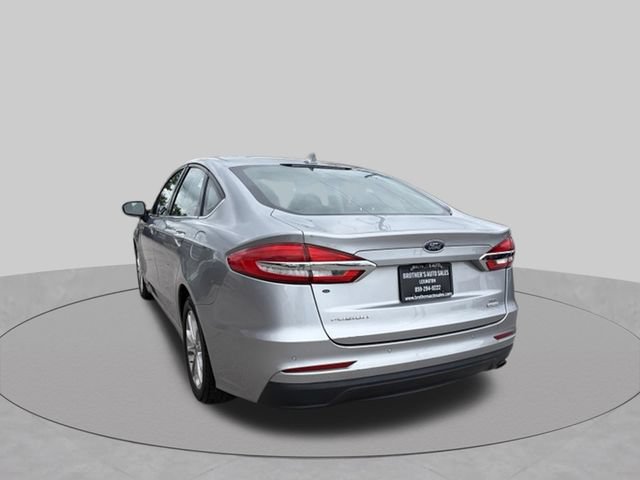 Used 2020 Ford Fusion SE FWD image 4