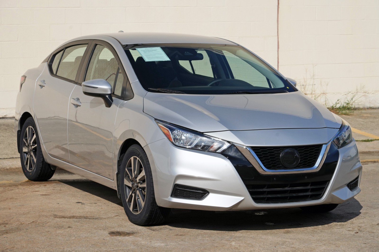Used 2021 Nissan Versa SV FWD image 46