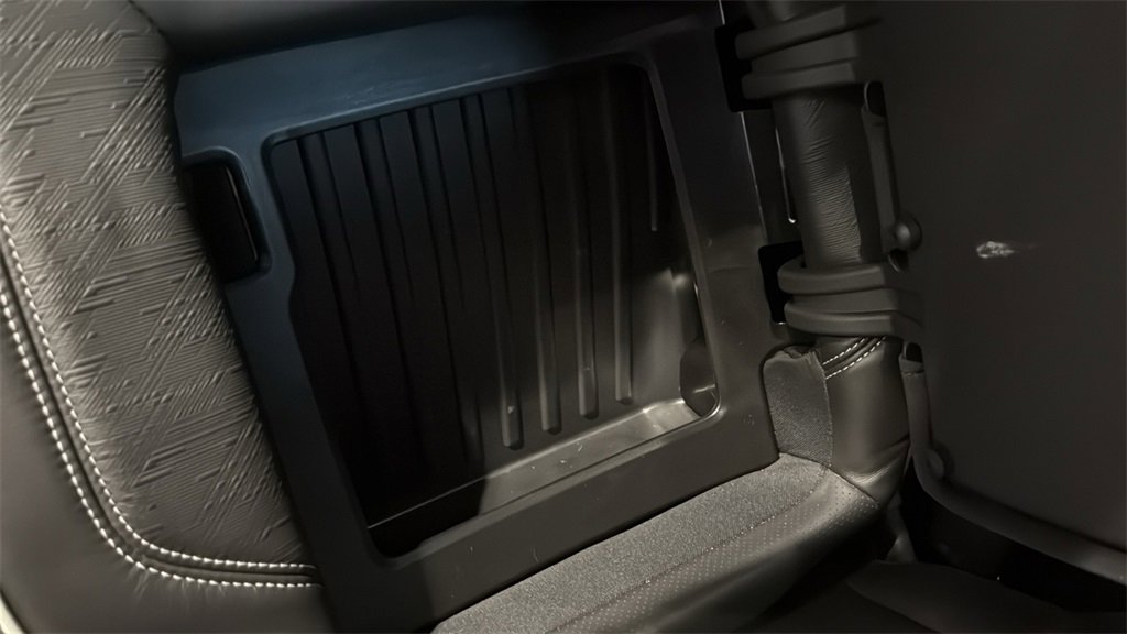 Used 2024 GMC Sierra 1500 AT4X image 15