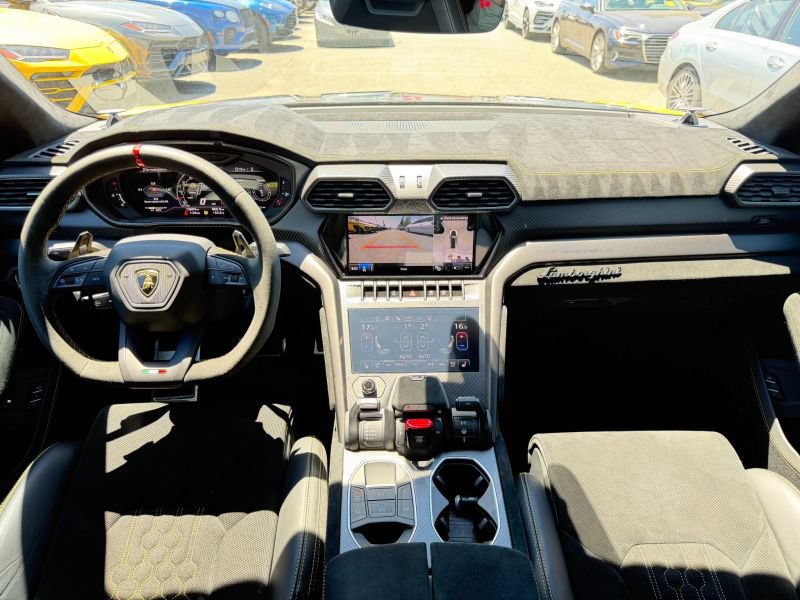 Used 2023 Lamborghini Urus Performante AWD/4WD image 20