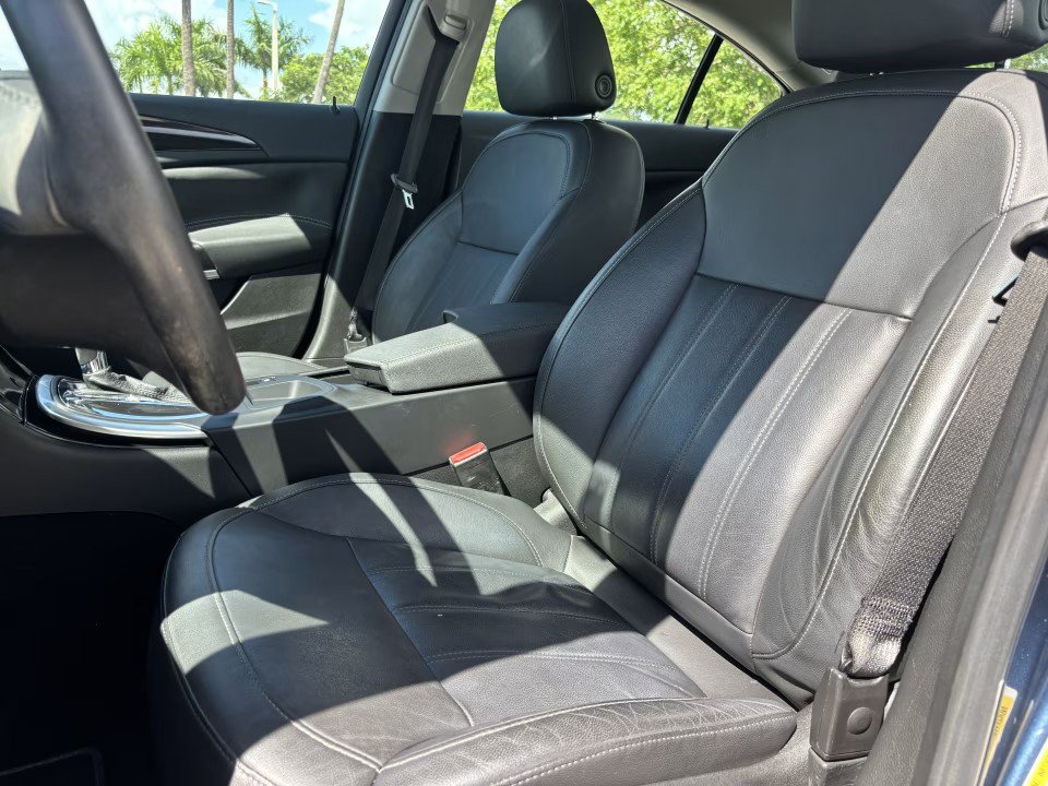 Used 2011 Buick Regal CXL w/ RL3 Preferred Equipment Group FWD image 14