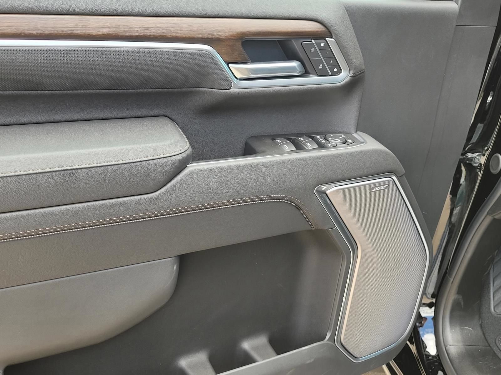 New 2026 Chevrolet Silverado 2500 High Country w/ High Country Premium Package AWD/4WD image 13
