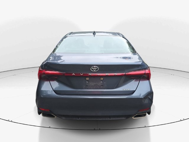Used 2019 Toyota Avalon XLE w/ Moonroof Package FWD image 7