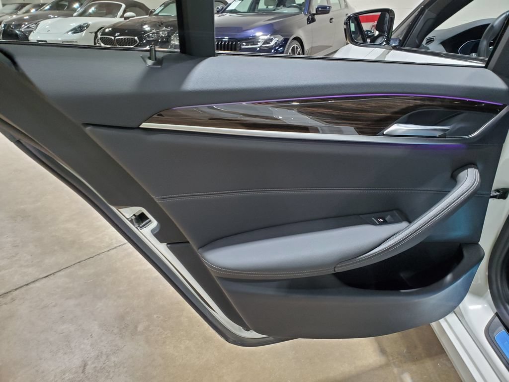 Used 2021 BMW 530e w/ Parking Assistance Package RWD image 28