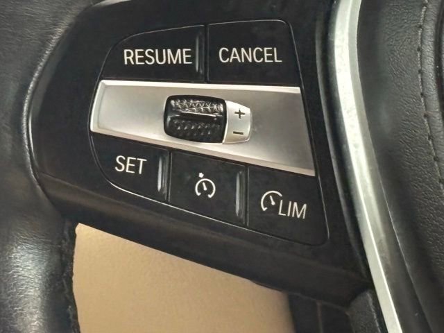 Used 2021 BMW X5 xDrive40i w/ Premium Package image 27