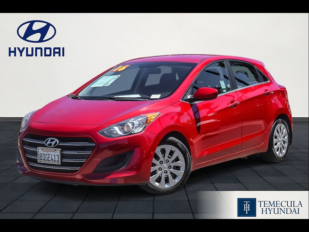 Used 2016 Hyundai Elantra GT FWD image 1