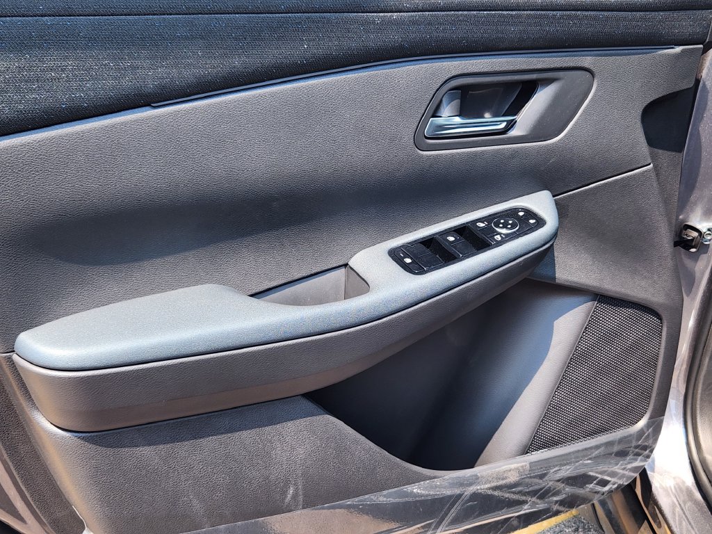 New 2026 Nissan Leaf w/ Floor Mat Package (S+) FWD image 12