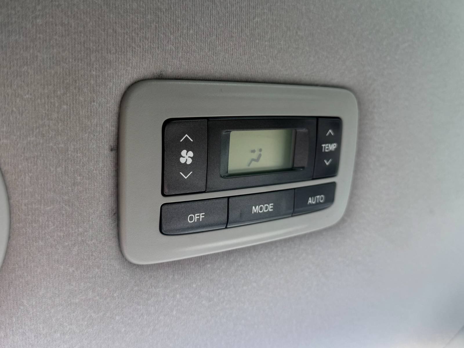 Used 2012 Toyota Sienna Limited w/ Premium Pkg FWD image 15