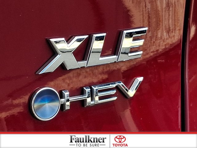 Certified 2025 Toyota RAV4 XLE AWD/4WD image 32