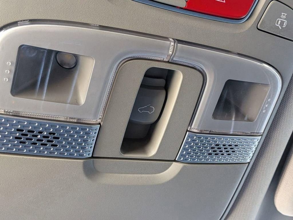 Certified 2023 Kia Telluride S w/ S Sunroof Package image 21