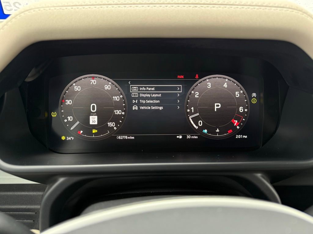 Used 2023 Land Rover Defender 130 X-Dynamic SE image 15