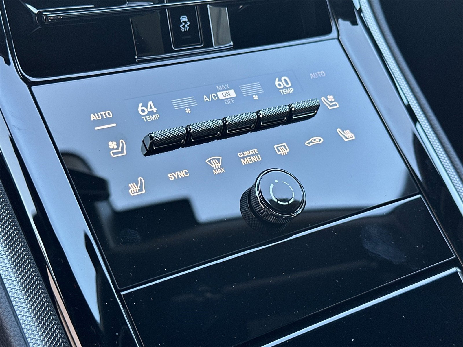 New 2025 Porsche Panamera 4 image 24