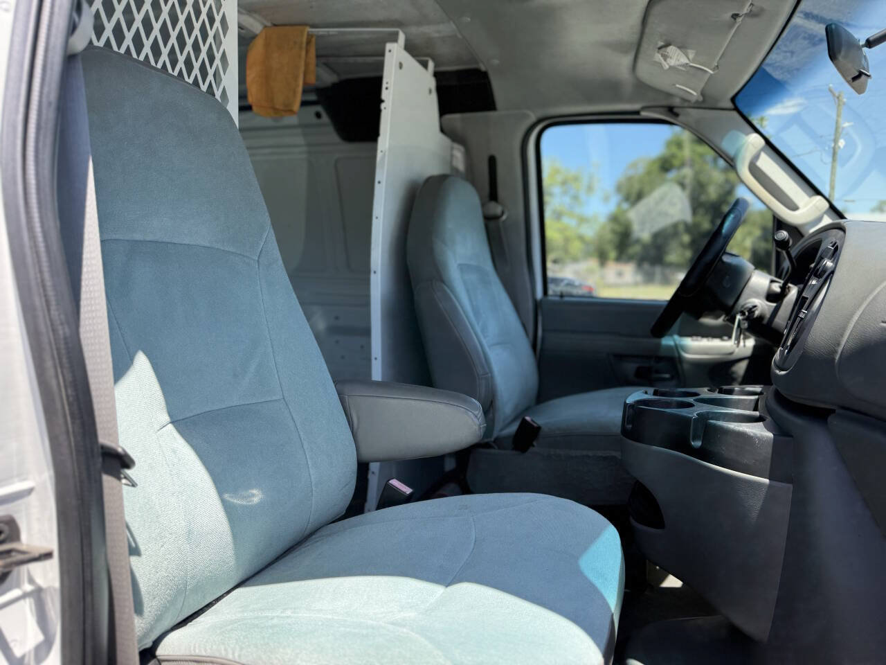 Used 2008 Ford E-250 and Econoline 250 RWD image 19