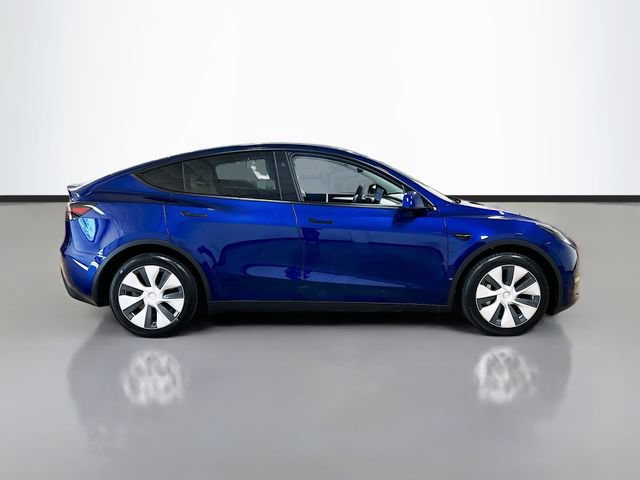 Used 2024 Tesla Model Y Long Range AWD/4WD image 8