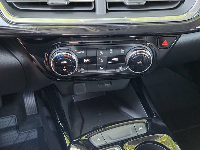 New 2026 Chevrolet Trax ACTIV w/ Sunroof Package FWD image 28
