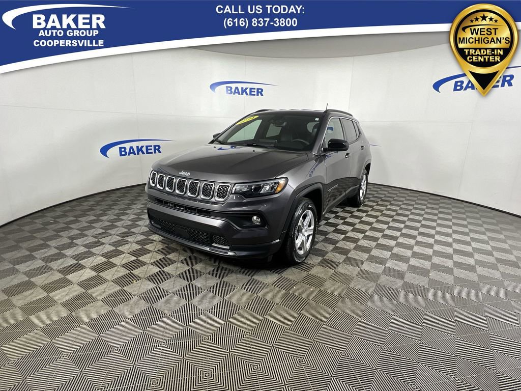 Used 2024 Jeep Compass Latitude w/ Convenience Group image 5
