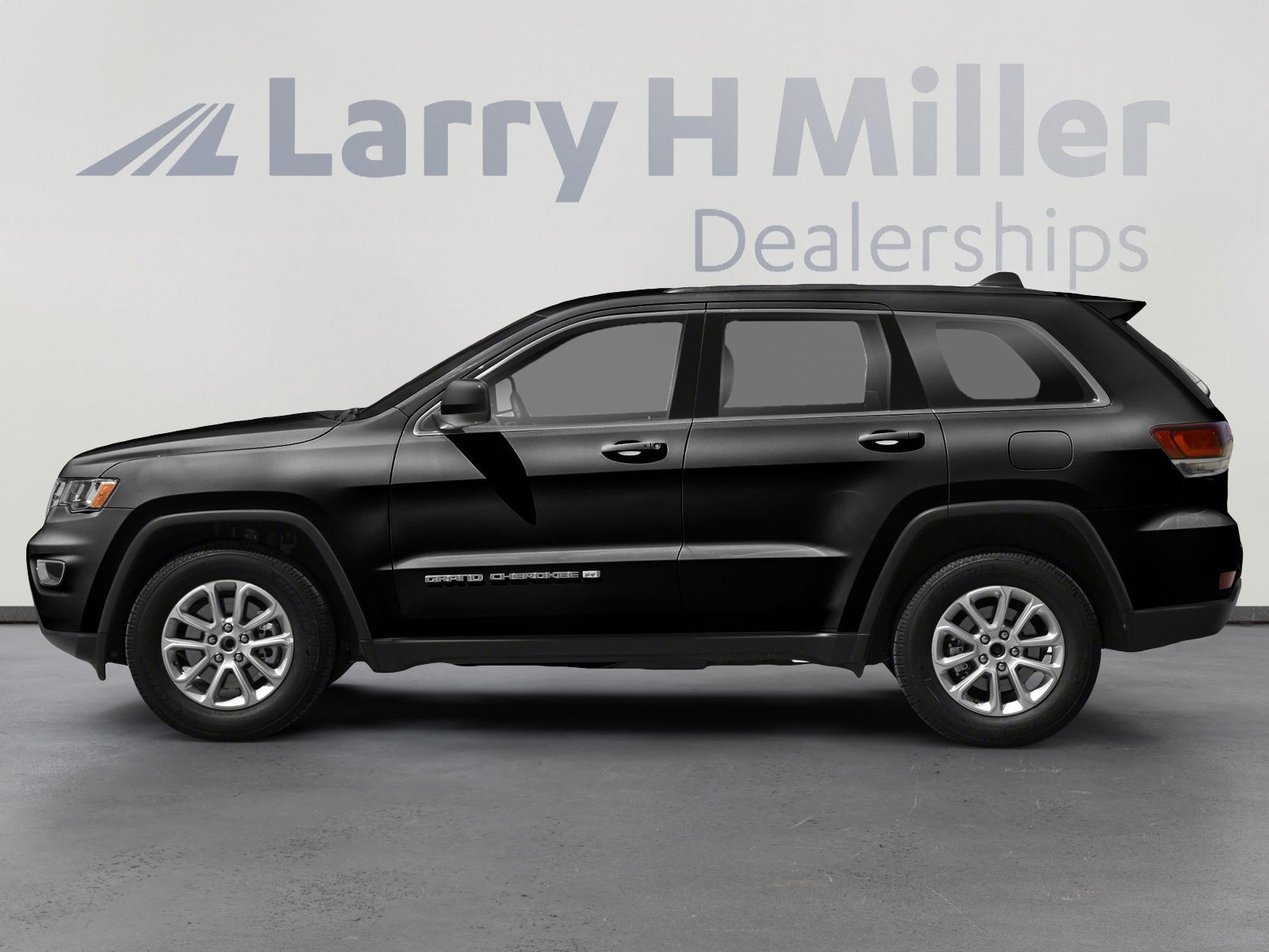 Used 2022 Jeep Grand Cherokee Laredo E w/ Security & Convenience Group image 3
