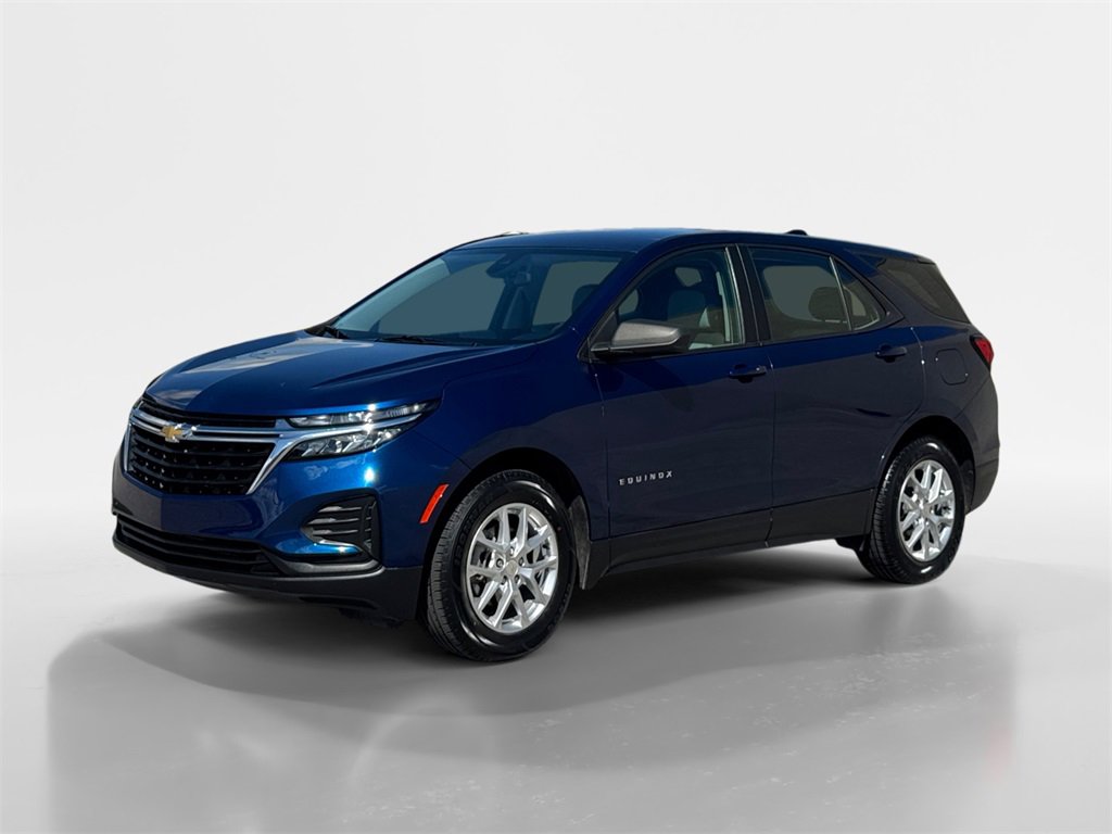 Used 2022 Chevrolet Equinox LS image 3