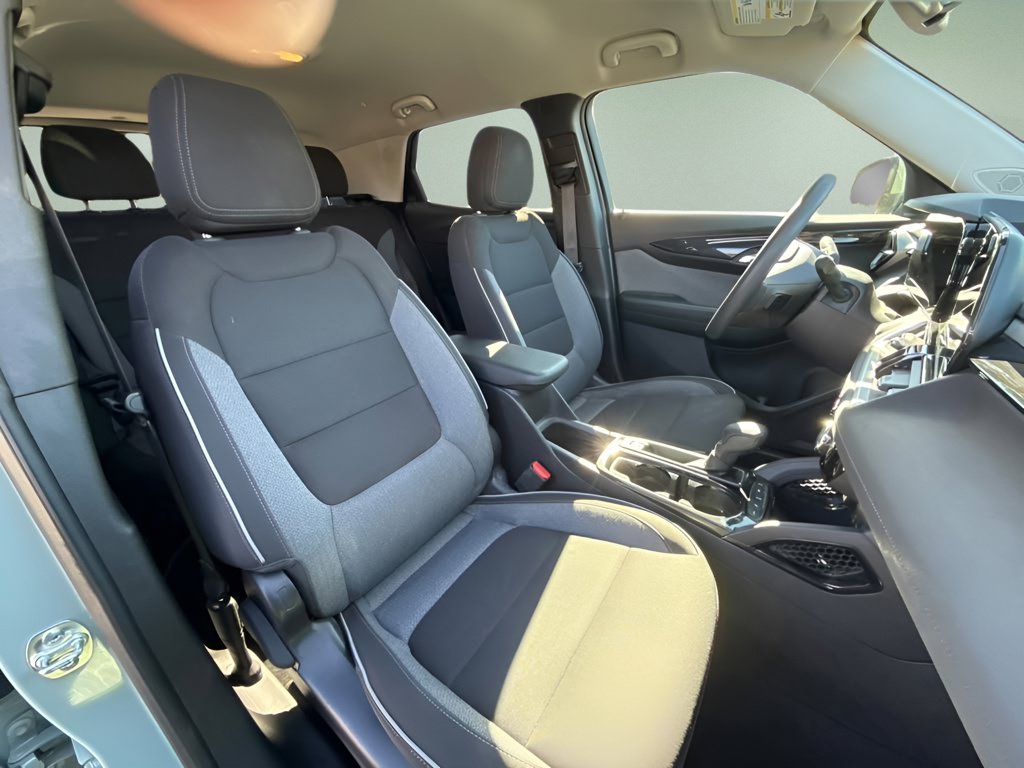 Used 2025 Chevrolet TrailBlazer LT AWD/4WD image 25