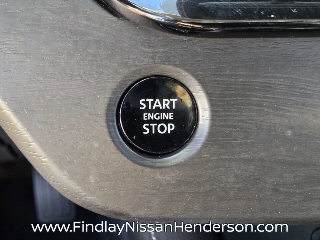 Used 2025 Nissan Murano SV image 27