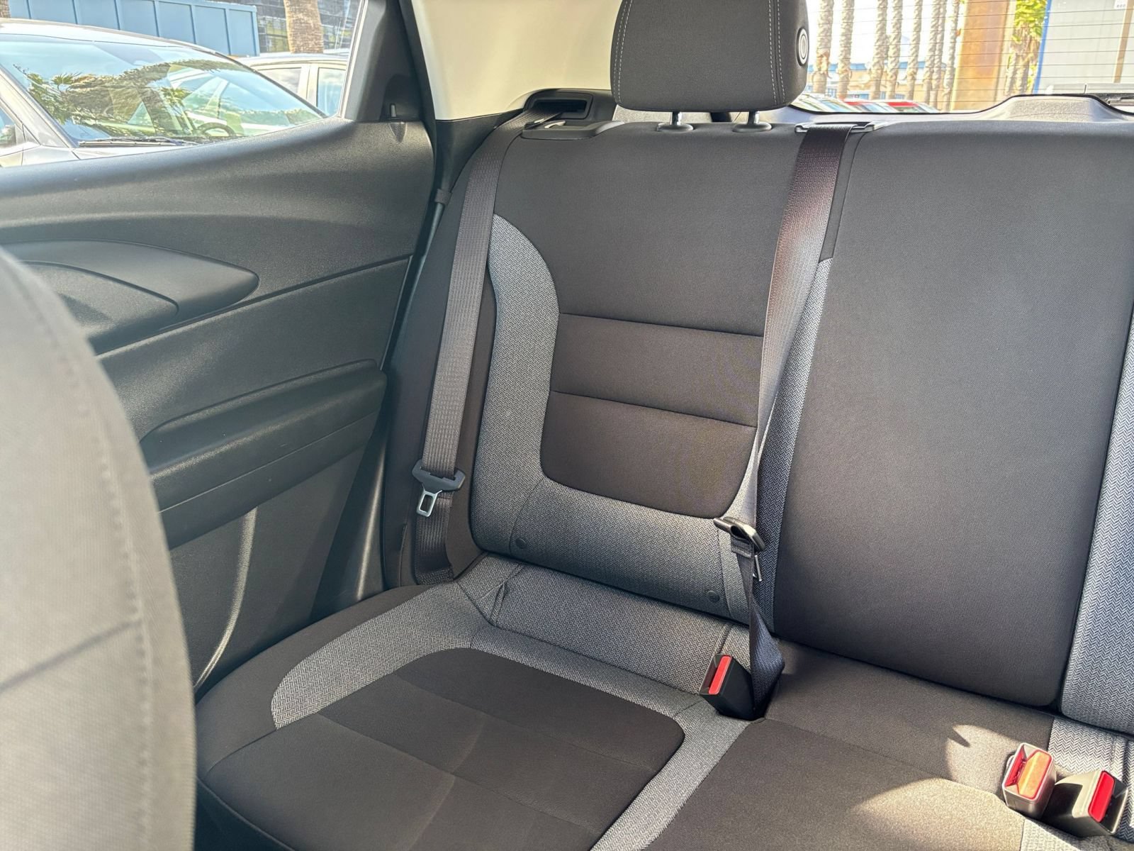 Used 2025 Chevrolet TrailBlazer LT FWD image 37