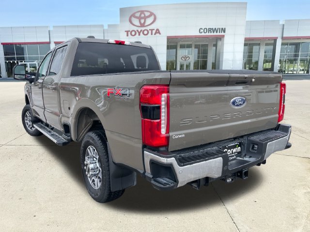 Used 2026 Ford F250 Lariat w/ FX4 Off-Road Package AWD/4WD image 3