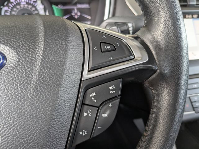 Used 2017 Ford Fusion SE w/ Fusion SE Technology Package FWD image 17