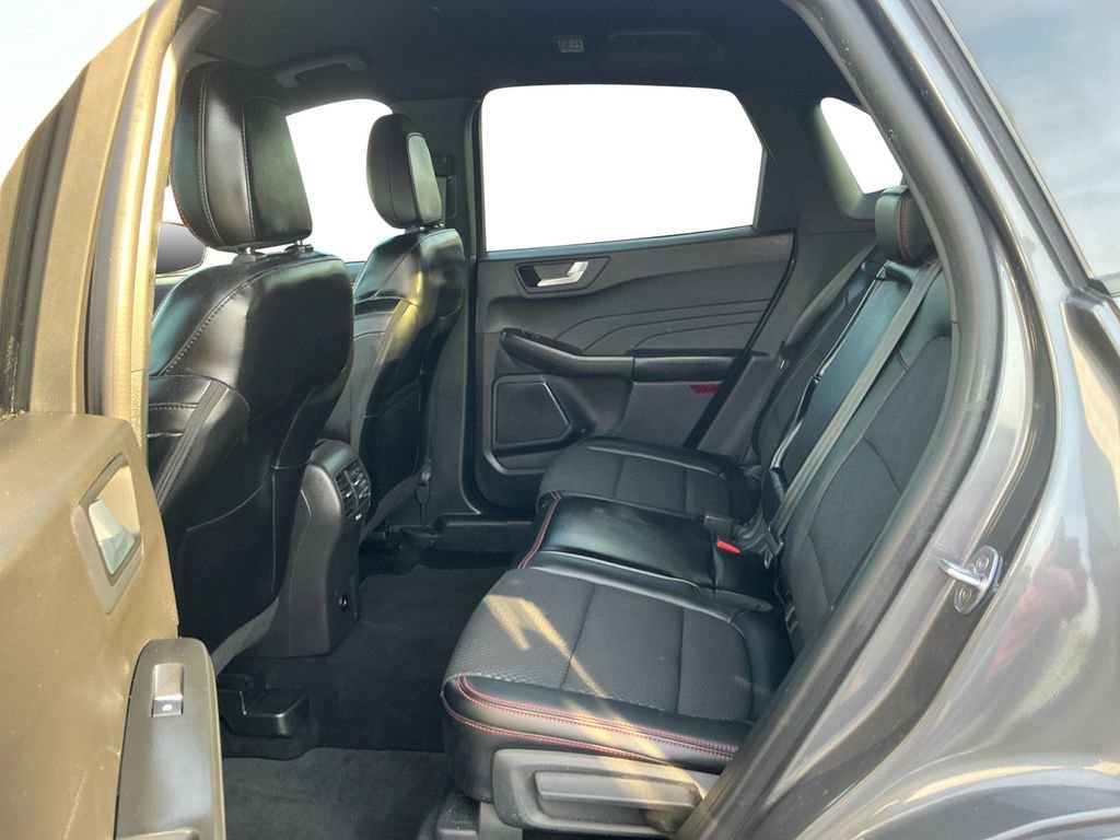 Used 2024 Ford Escape ST-Line w/ Tech Pack #1 FWD image 21