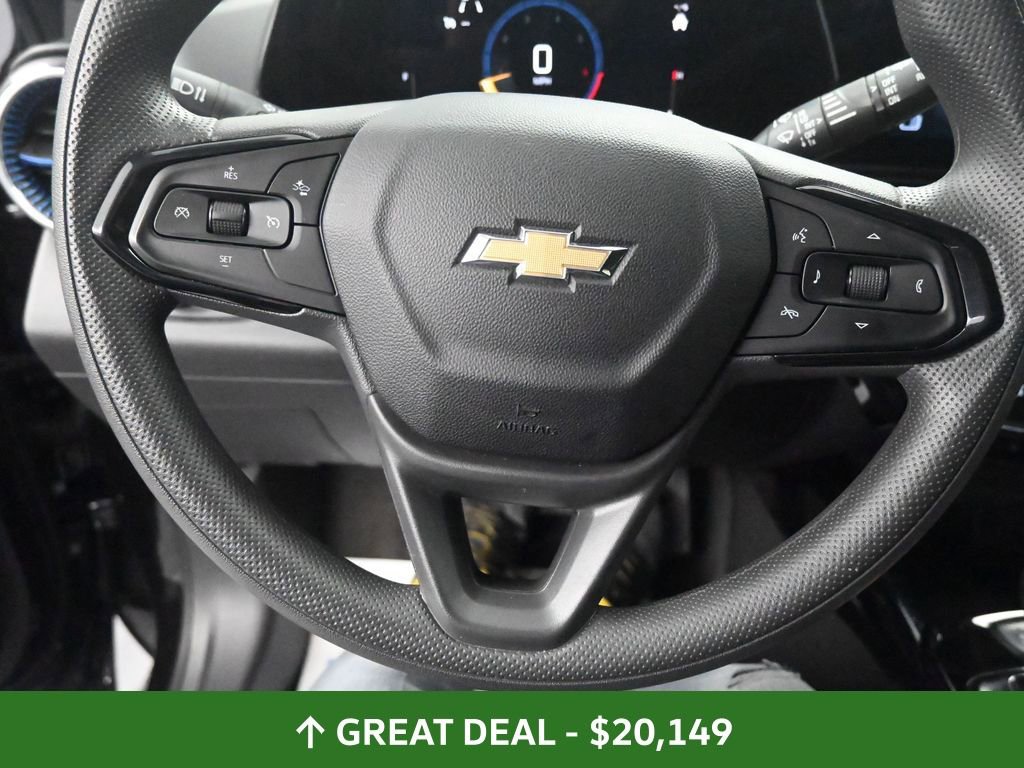 Used 2025 Chevrolet Trax LT image 40