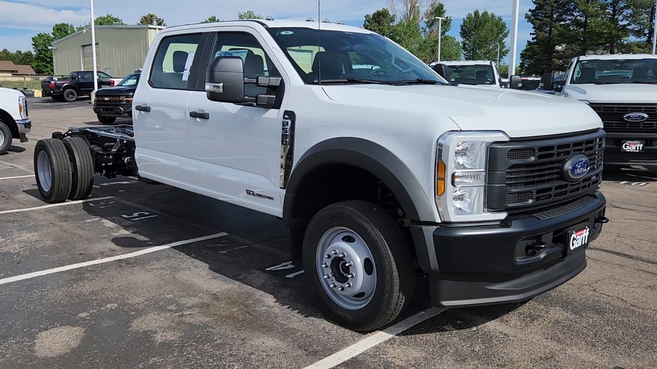 New 2025 Ford F550 4x4 Crew Cab image 12