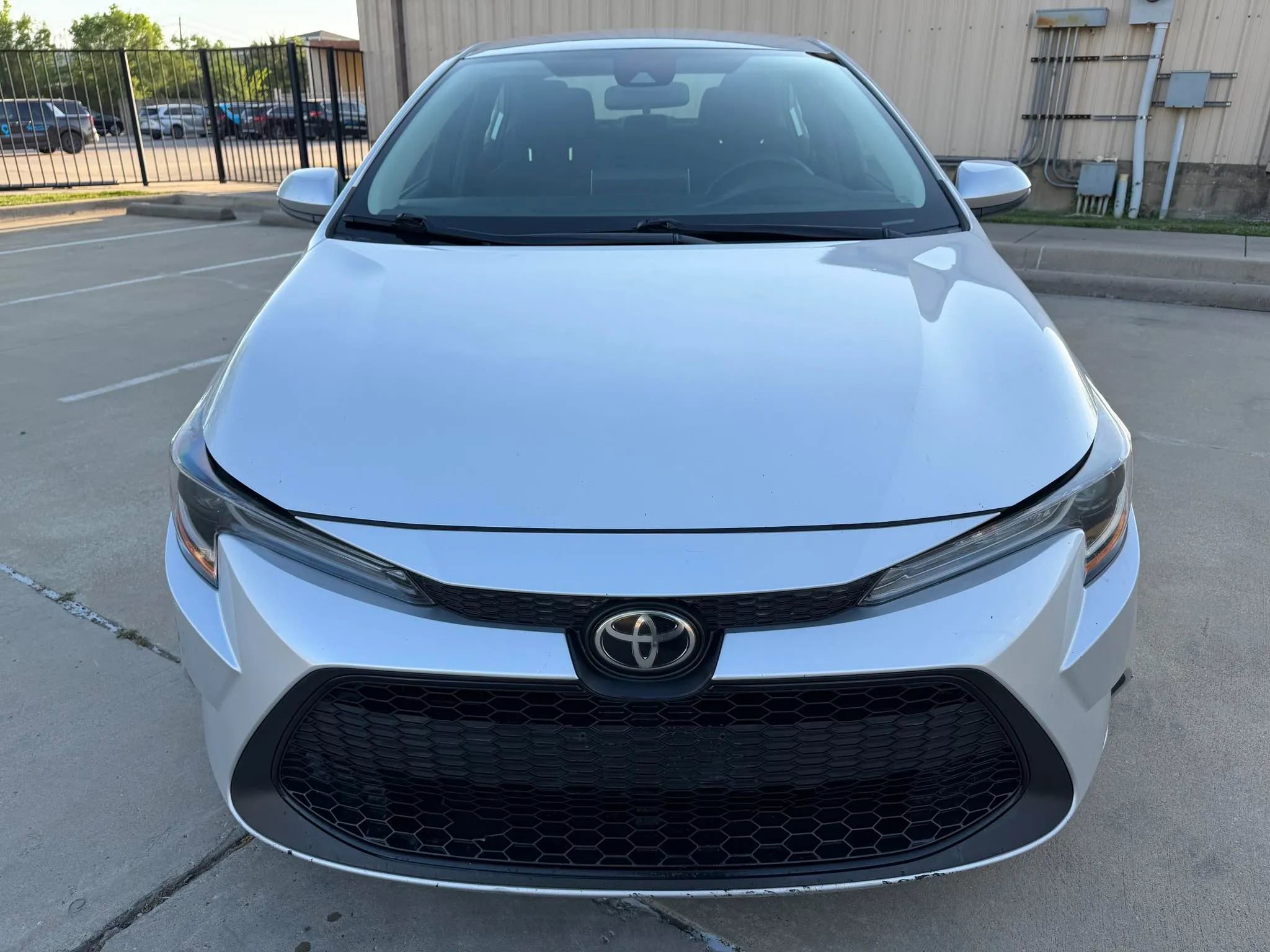 Used 2020 Toyota Corolla LE FWD image 6
