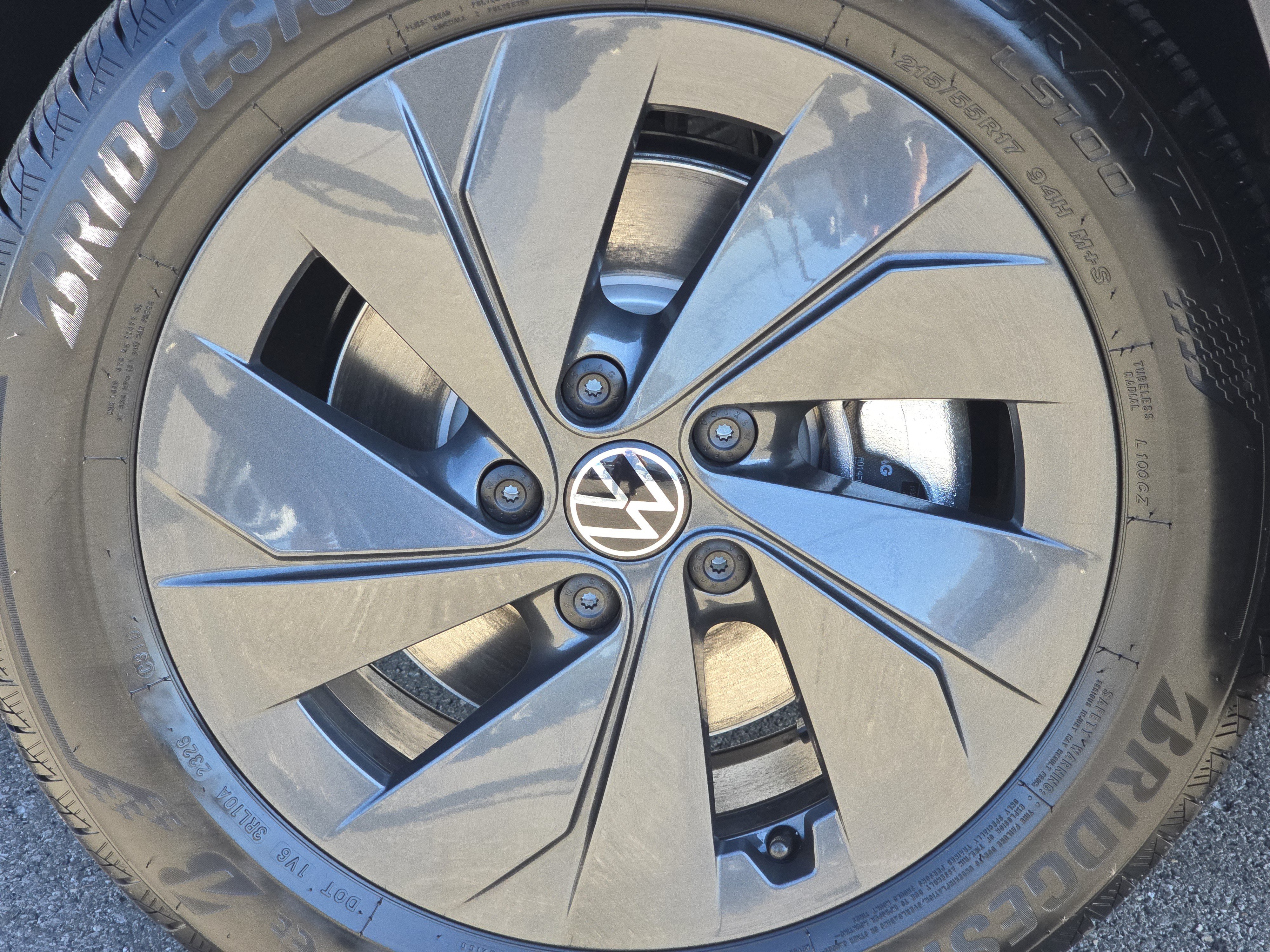 New 2027 Volkswagen Taos S FWD image 13