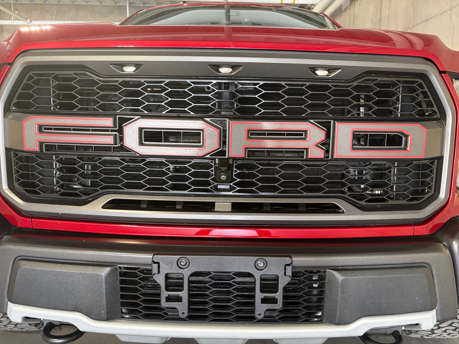 Used 2018 Ford F150 Raptor w/ Equipment Group 802A Luxury AWD/4WD image 4
