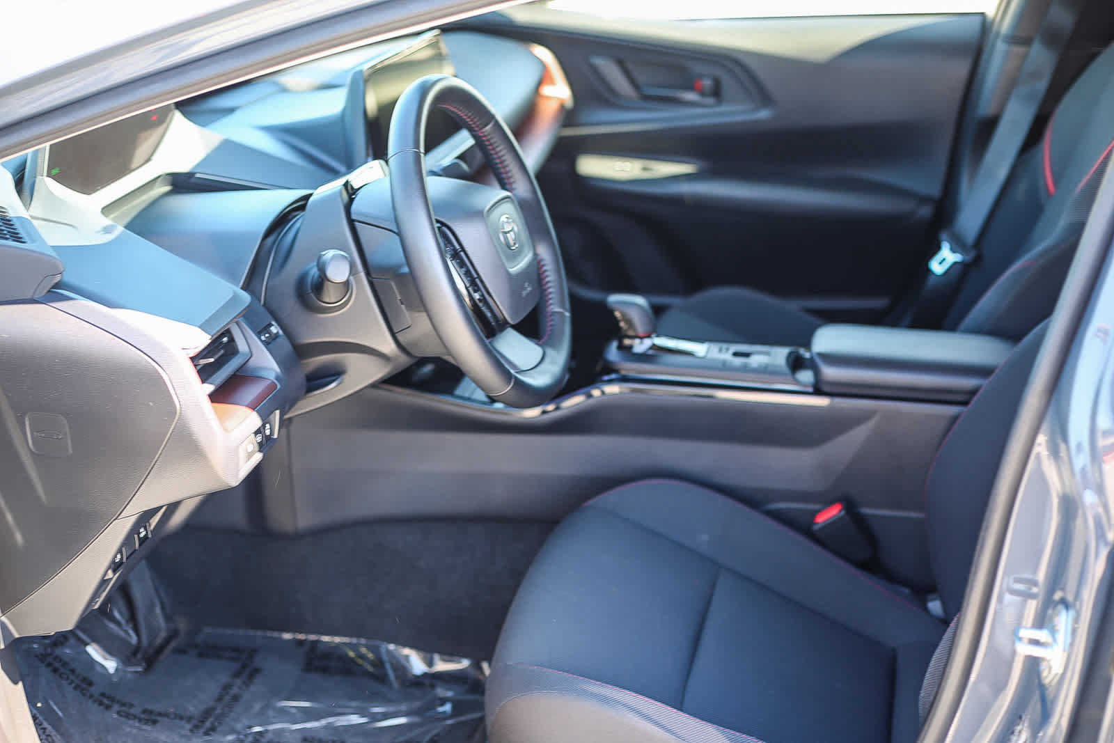 Certified 2024 Toyota Prius Prime FWD image 18