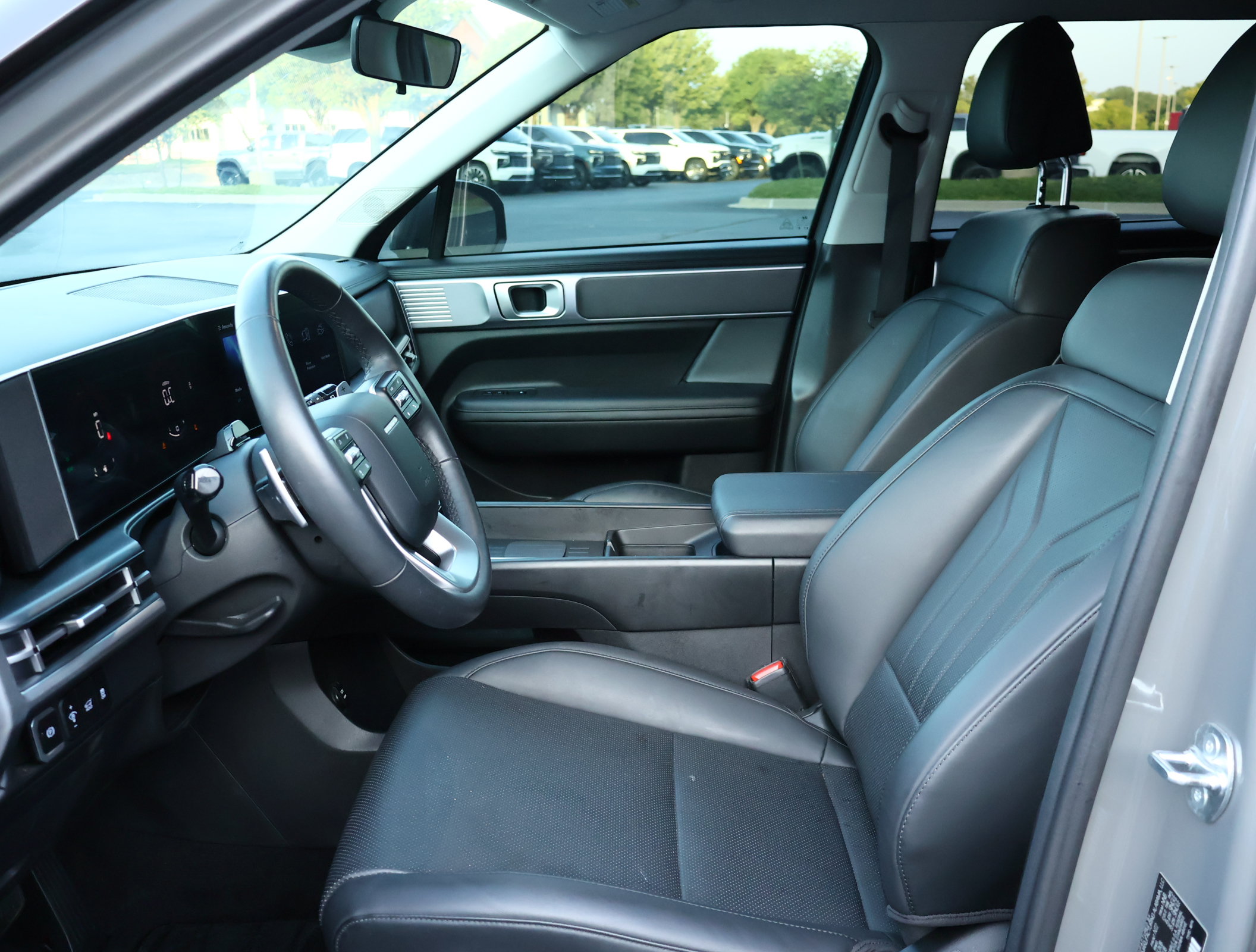 Used 2026 Hyundai Santa Fe SEL FWD image 10