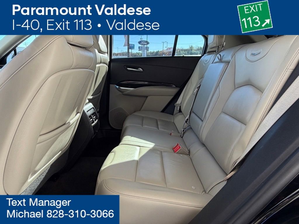 Used 2023 Cadillac XT4 Premium Luxury image 11