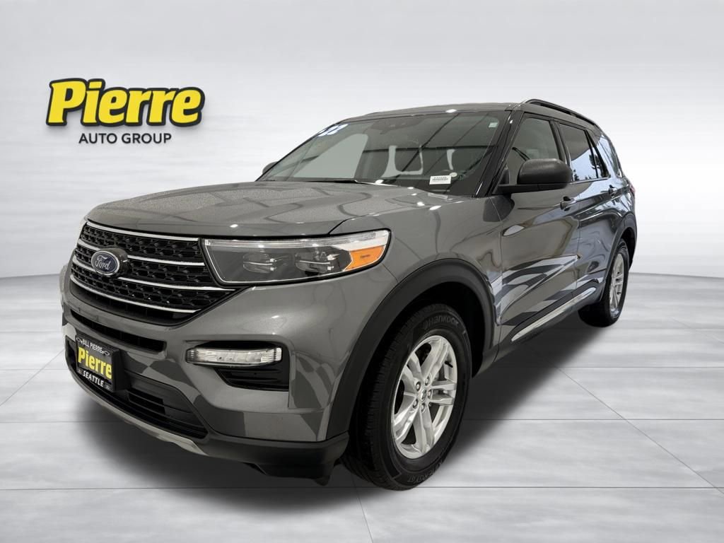Used 2022 Ford Explorer XLT w/ Equipment Group 202A image 1