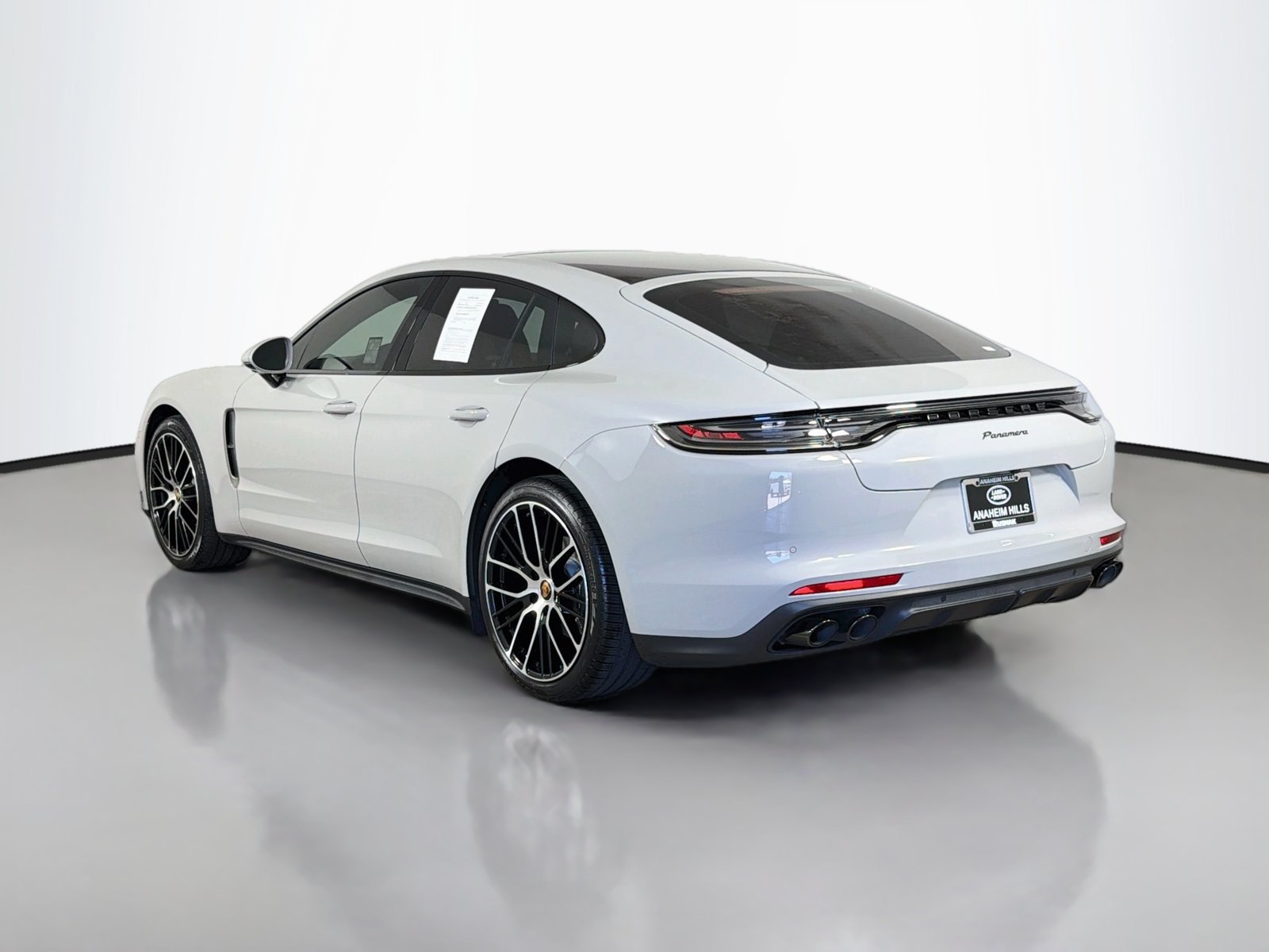Used 2023 Porsche Panamera Platinum Edition RWD image 3