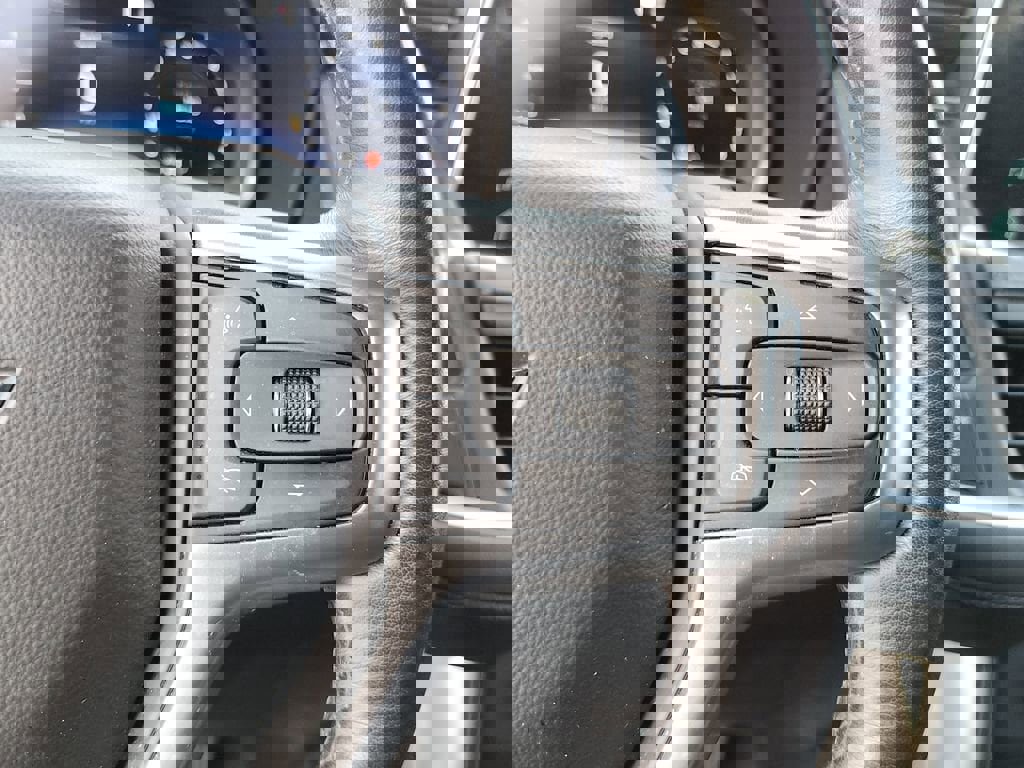 Certified 2022 Chevrolet Tahoe Z71 w/ Luxury Package AWD/4WD image 28