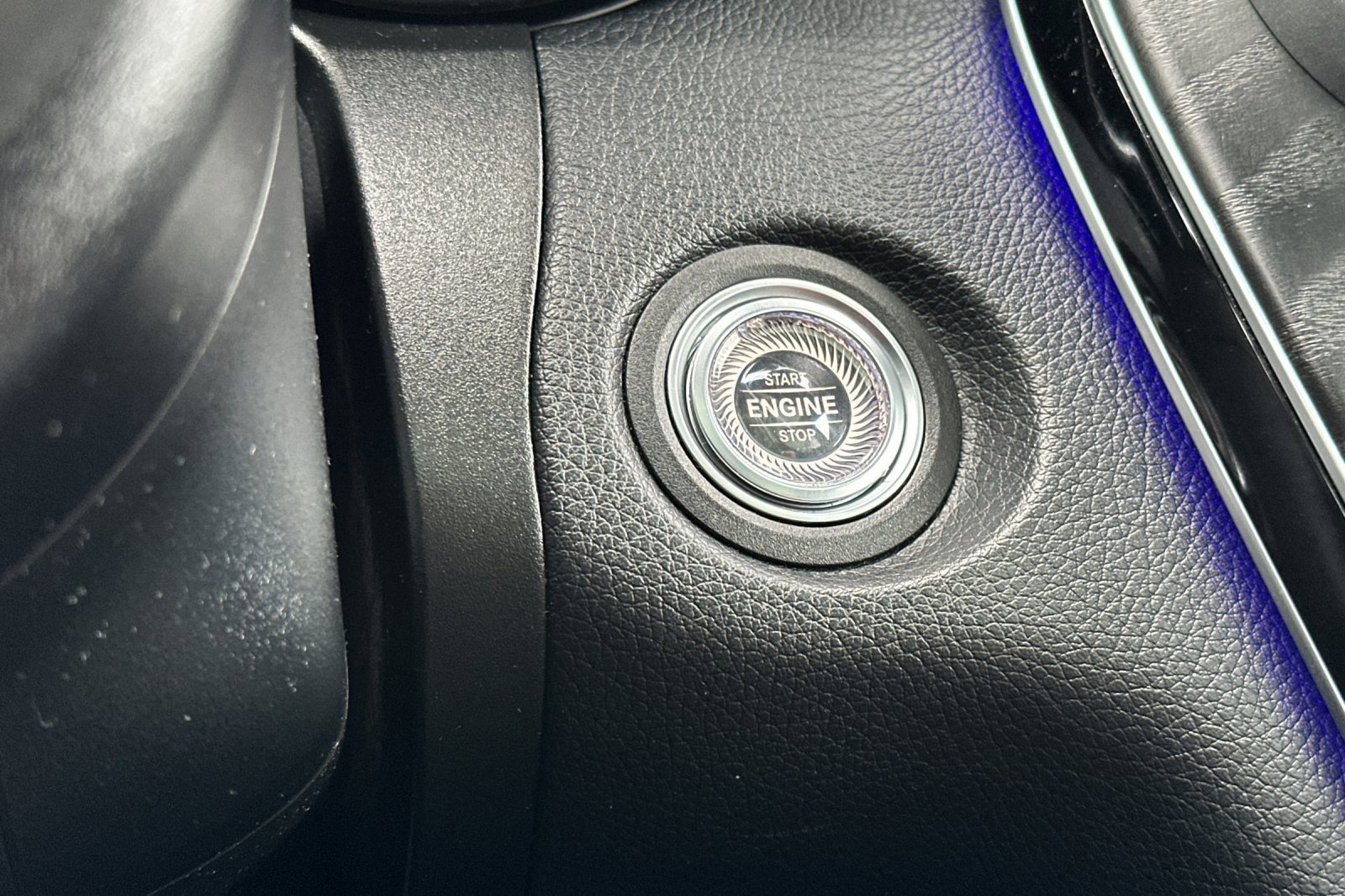 Used 2020 Mercedes-Benz GLC 350e GLC 350e image 26