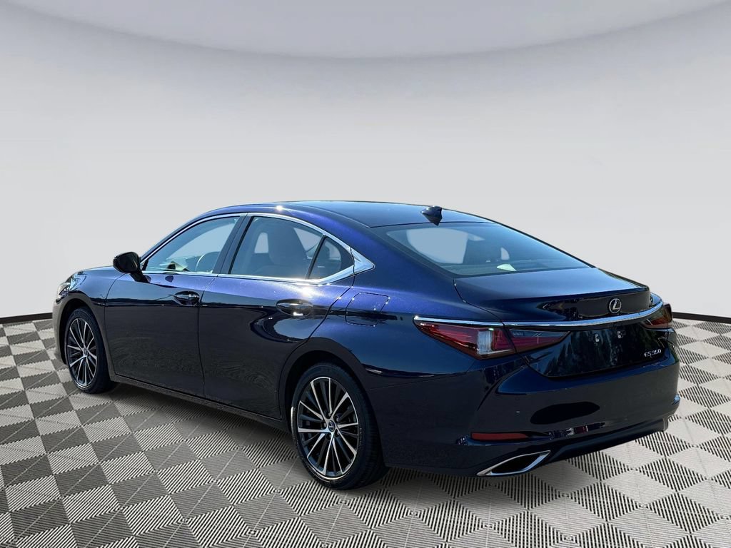 Used 2022 Lexus ES 350 w/ Premium Package FWD image 4