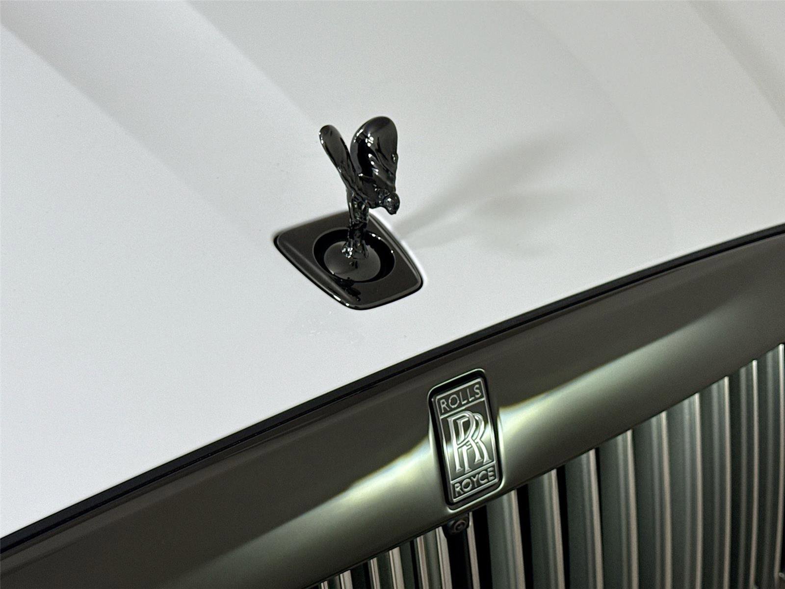 Used 2025 Rolls-Royce Ghost Black Badge image 39