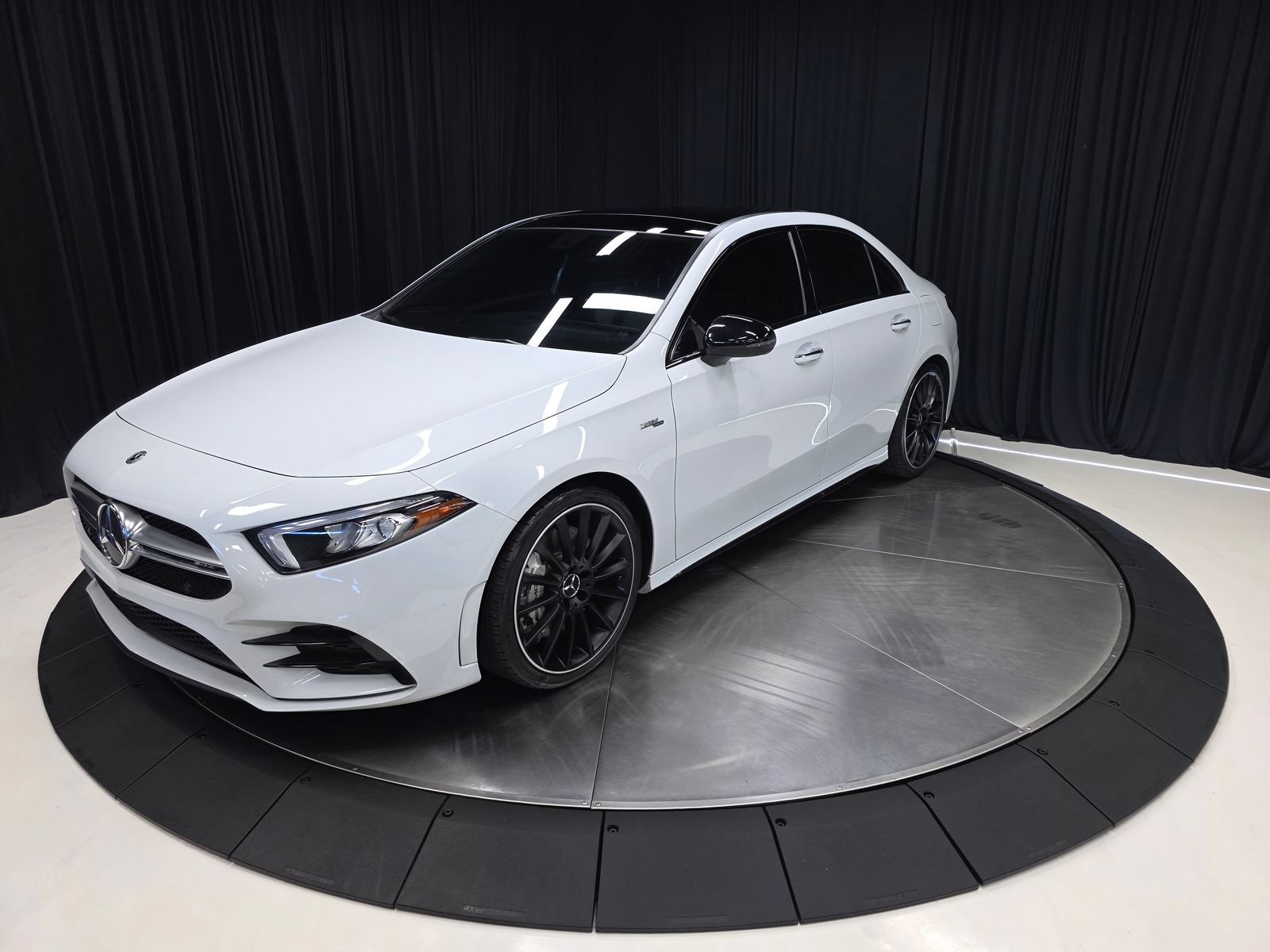Used 2021 Mercedes-Benz A 35 AMG 4MATIC image 9