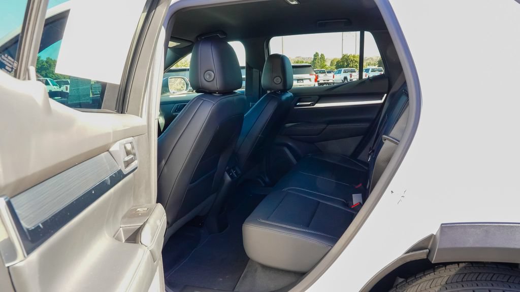 New 2026 GMC Terrain Elevation w/ Elevation Premium Package AWD/4WD image 9