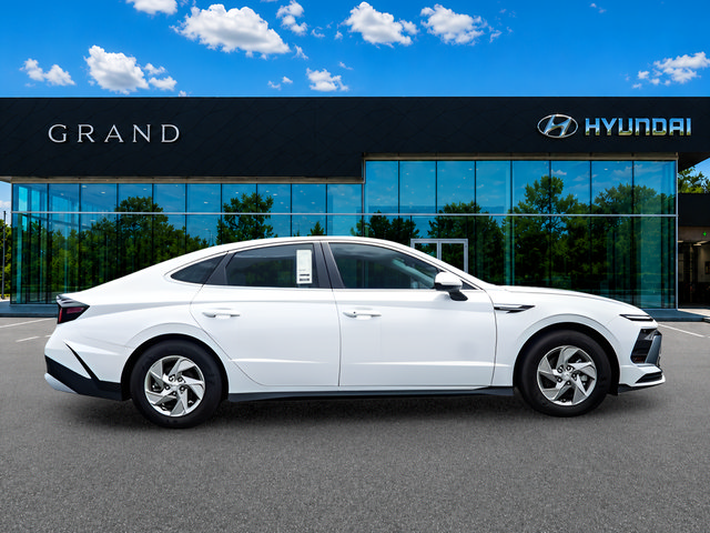 Certified 2025 Hyundai Sonata SE FWD image 7