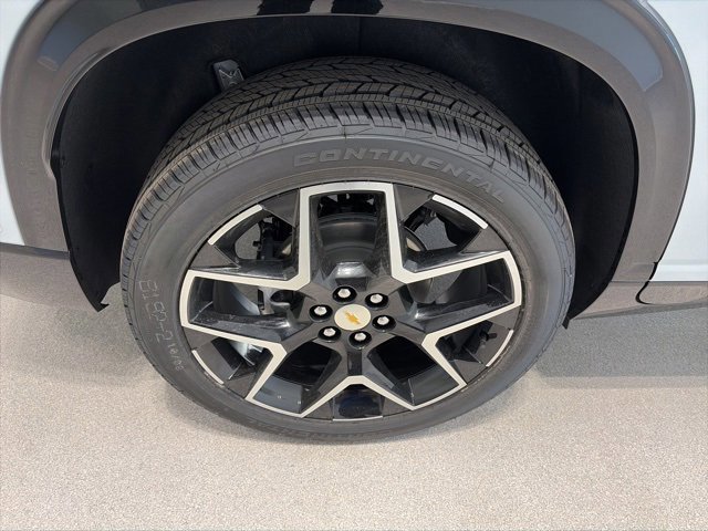 New 2026 Chevrolet Traverse High Country w/ LPO, Floor Liner Package image 7