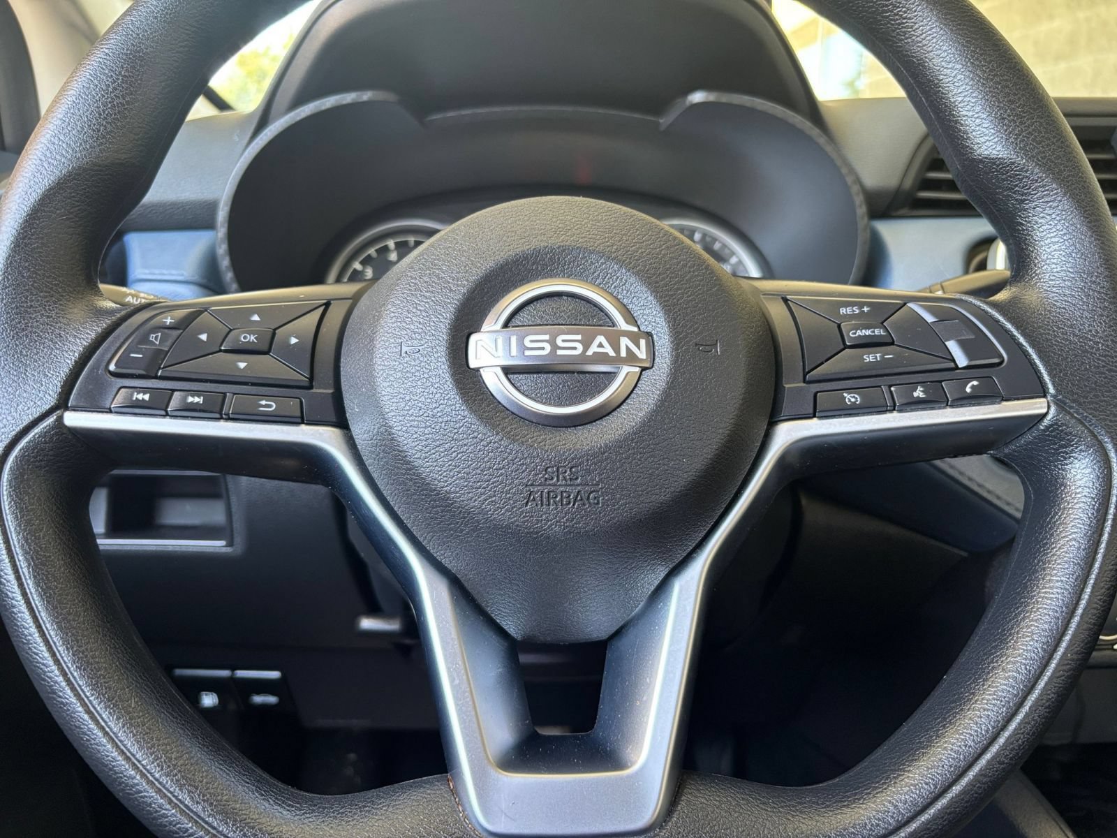 Used 2025 Nissan Versa SV FWD image 25
